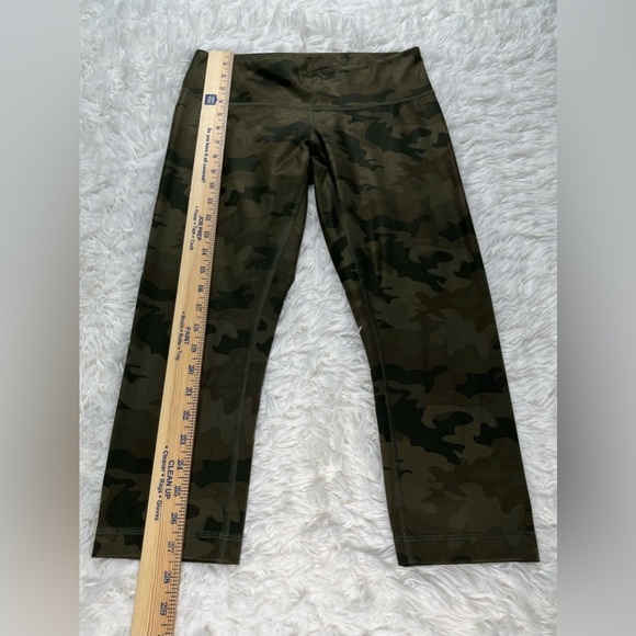 Lululemon | Align Il Crop Leggings | Heritage 365 Camo Green Twill Multi - Picture 8 of 8